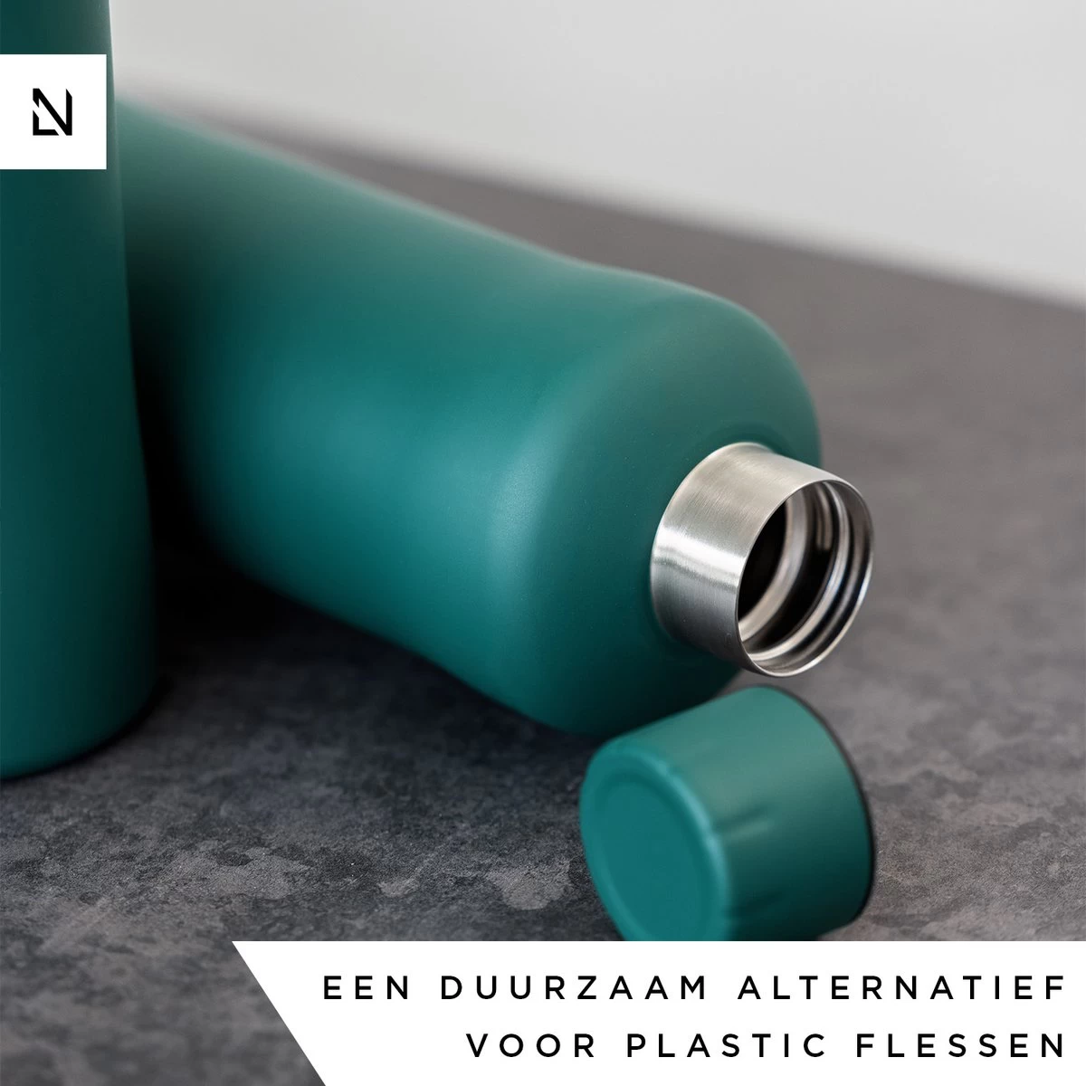 LARS NYSØM Roestvrijstalen Drinkfles 'Bølge' 750ml Sage - Afbeelding 2