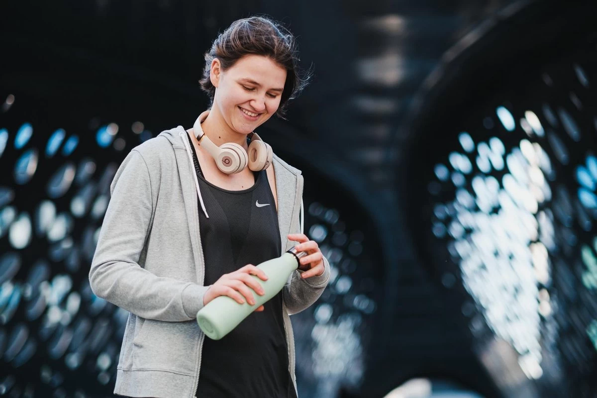 Juicy Blossom Drinkfles - 500ml - Roestvrij Staal - Stainless Steel Bottle - Waterfles - Drinkfles - Thermosfles (Muntgrijs) - Afbeelding 6